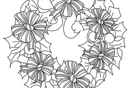 Coloriage-de-Couronnes-de-Noel-Coloriage-couronne-fleurs-de-Noel.jpg