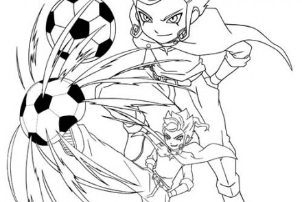 Inazuma-Eleven-Go-Victor-effectuant-une-Lame-des-Tenebres.jpg